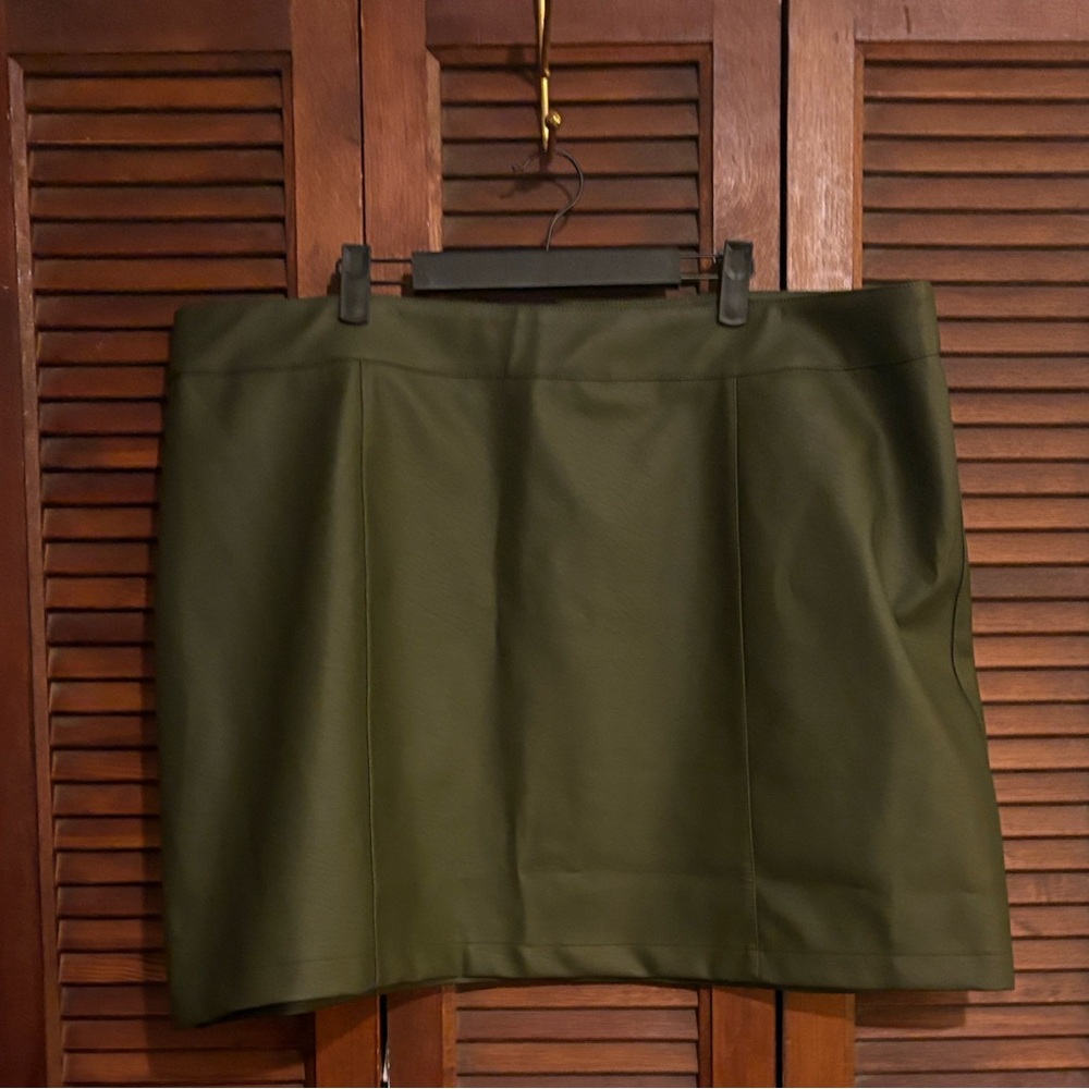 Green faux leather skirt
